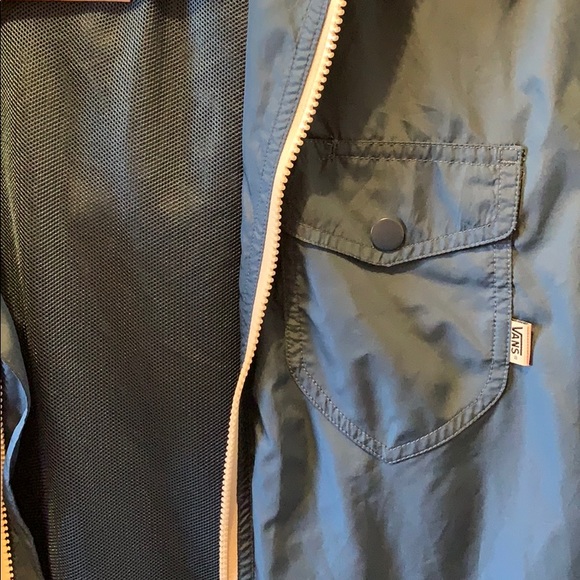 Rain coat - Picture 2 of 3